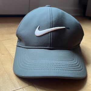 Grey Nike Golf Hat